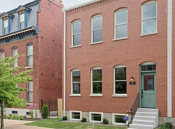 2nd image of 2342 Menard St