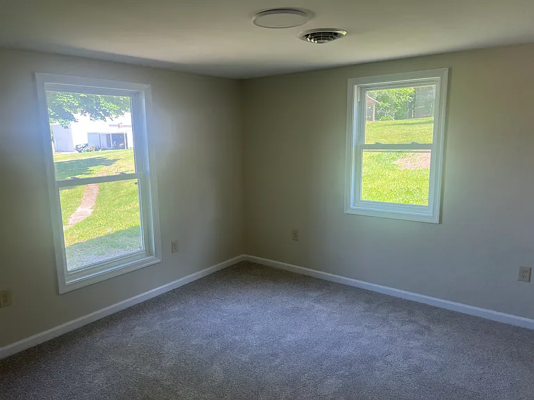 203 W Pine St — Photo 11