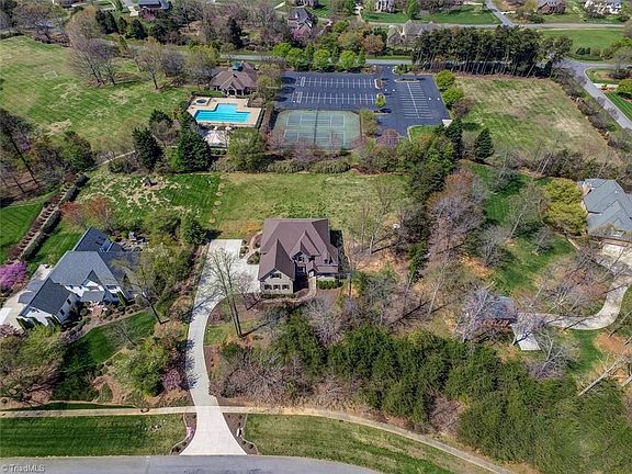 5th image of 7111 Lake Henson Dr