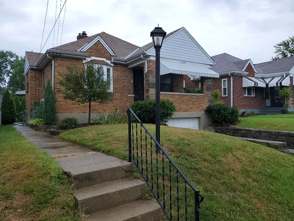 2240 Glenside Avenue — Photo 2