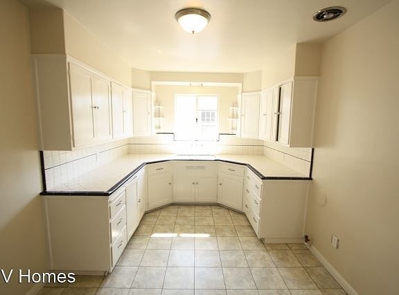 3rd image of 953 N San Pablo Ave