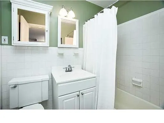 Sold by Realmart Realty LLC | media 21