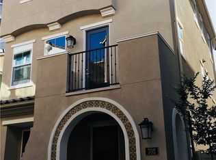 702 W Tribella Ct, Santa Ana, CA 92703