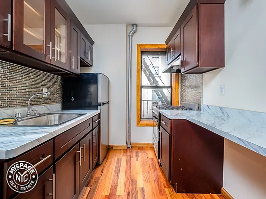 Rented by MySpaceNYC | media 14