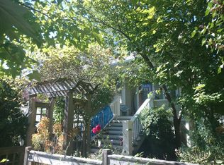 338 NW 49th St, Seattle, WA 98107