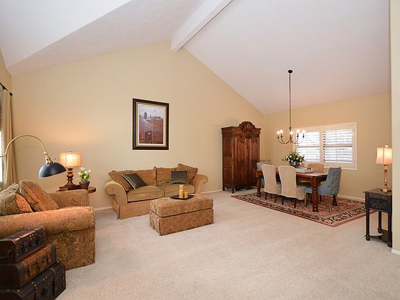 5th image of 2768 Saint Charles Ave