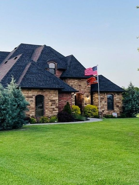 20 Old Post Ln - Property Image