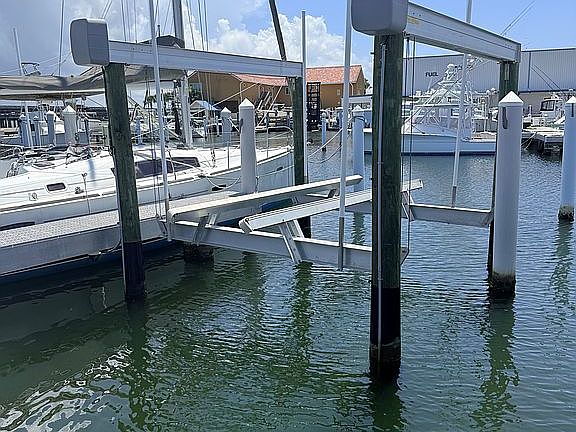 2nd image of 300 Pensacola Beach Rd #18
