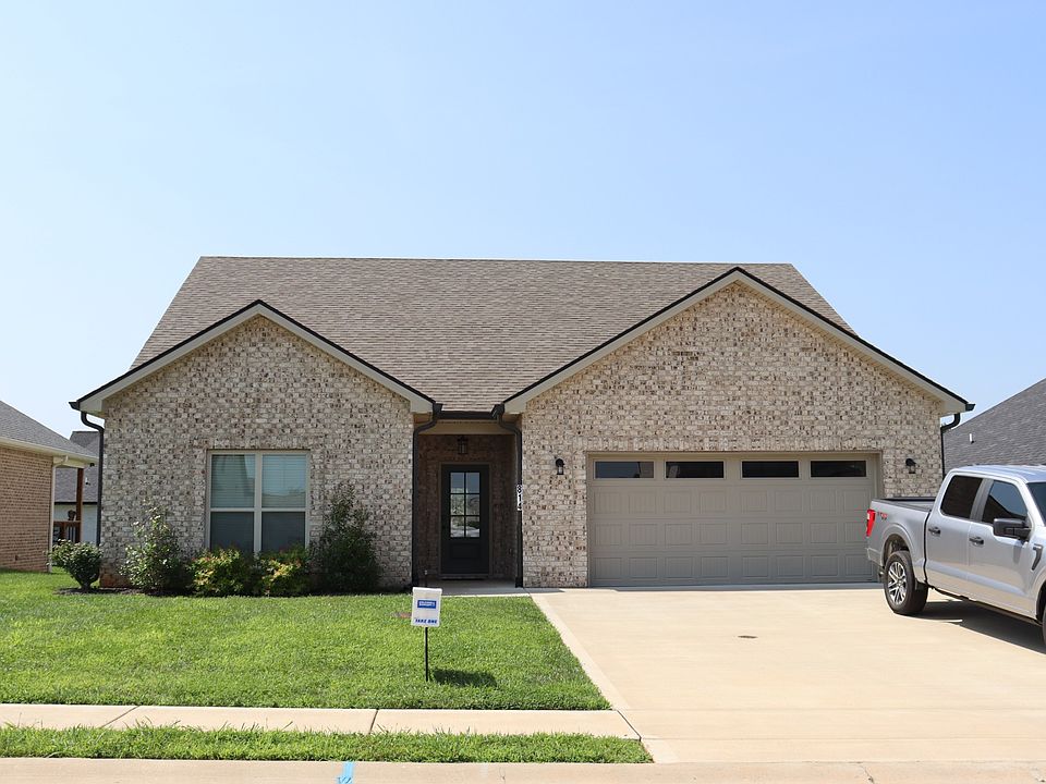 1st image of 814 Willowicke Dr