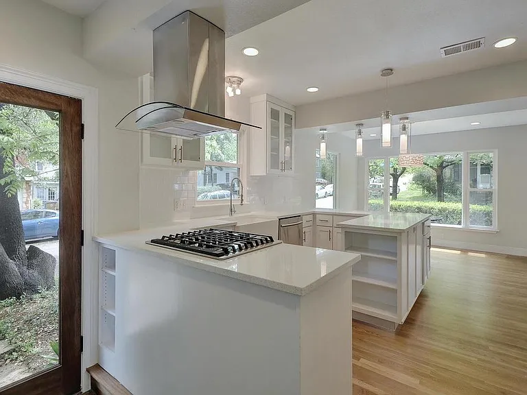2914 Hampton Rd #1 — Photo 7