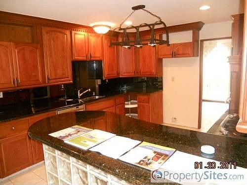 3rd image of 5204 Bradford Dr