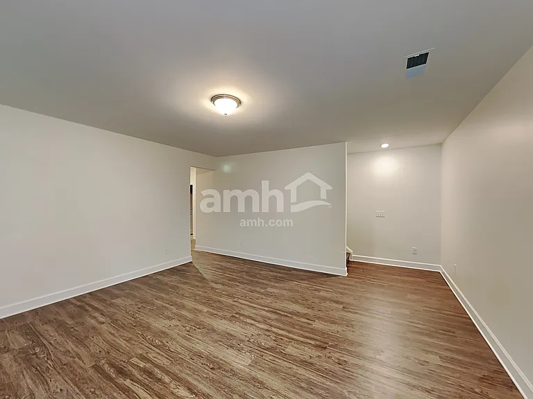 5035 Hudson Valley Dr — Photo 33