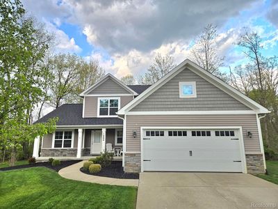 1084 Woods Edge Dr, Hartland, MI, 48353