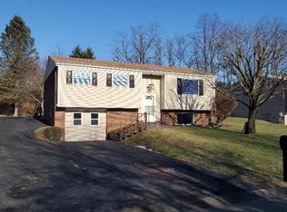 102 Kathy Dr, Hunker, PA 15639