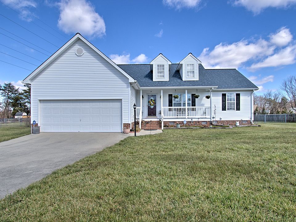 1st image of 2903 Mitchell Wood Dr