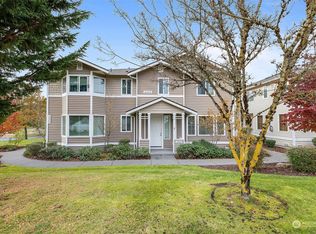 2220 Simmons St UNIT B, Dupont, WA 98327