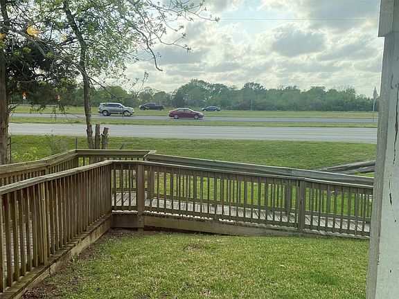 2nd image of 13023 Pleasant Valley Dr