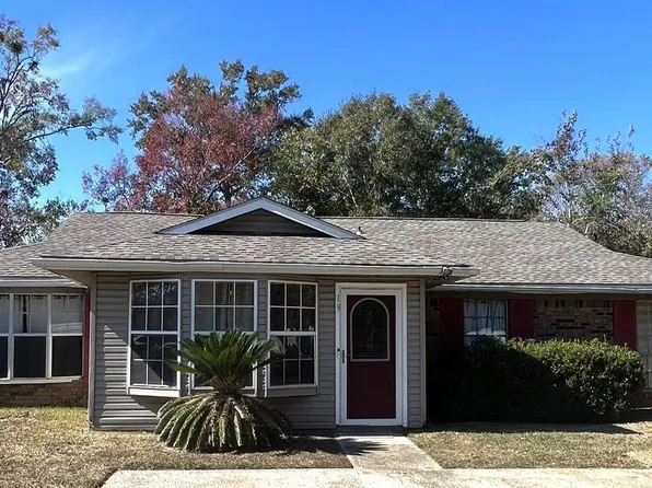 19 Stratford Pl, Gulfport, MS 39503