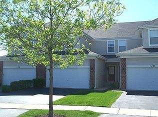 621 Waterview Ct, Naperville, IL 60563