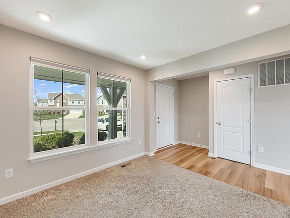 5th image of 7860 Ellington Ct