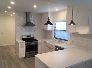 133 11th St #A, Seal Beach, CA 90740