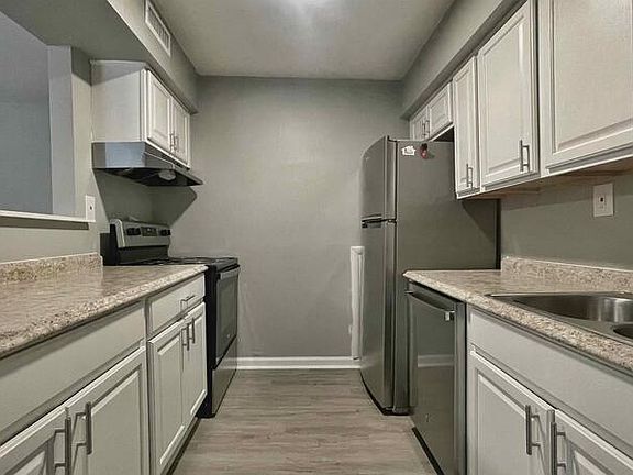 3rd image of 719 Marvin Ave APT 104