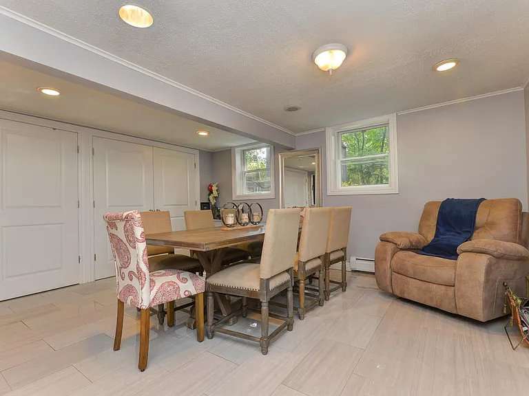 14 Seabird Ave — Photo 6