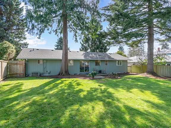 5th image of 8720 NE 139th St
