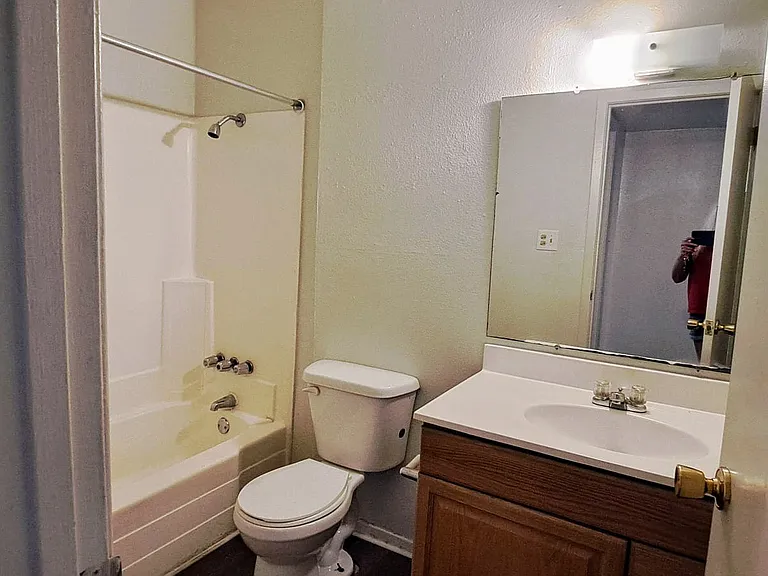 206 N Pine Ave #2 — Photo 6