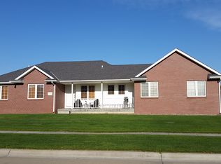 10251 N 150th St, Waverly, NE 68462