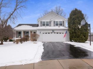 1215 Lismore Ct, Lake Zurich, IL