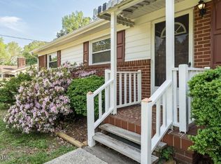 2611 Cooksbury Dr, Durham, NC 27704