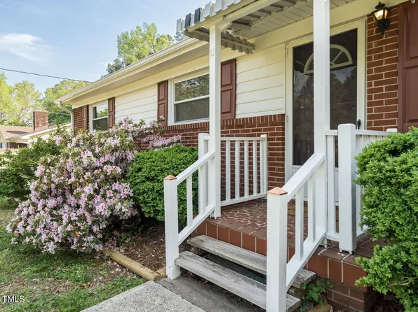 2611 Cooksbury Dr, Durham, NC 27704