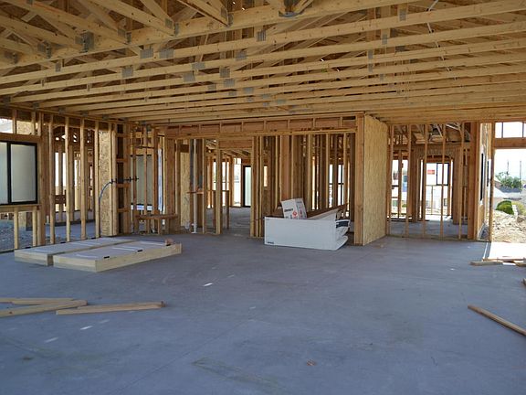 2nd image of 2956 Dogwood Dr