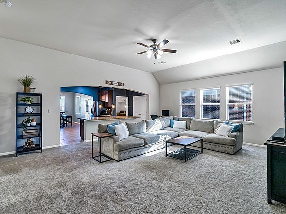 5th image of 5622 Maxon Ct