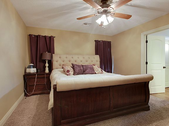 4th image of 3523 Clint Dr