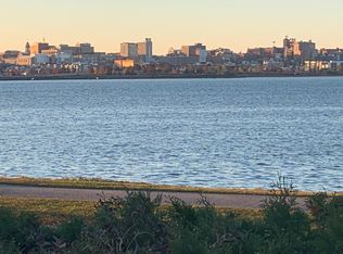 77 Randall St APT 3, Portland, ME 04103