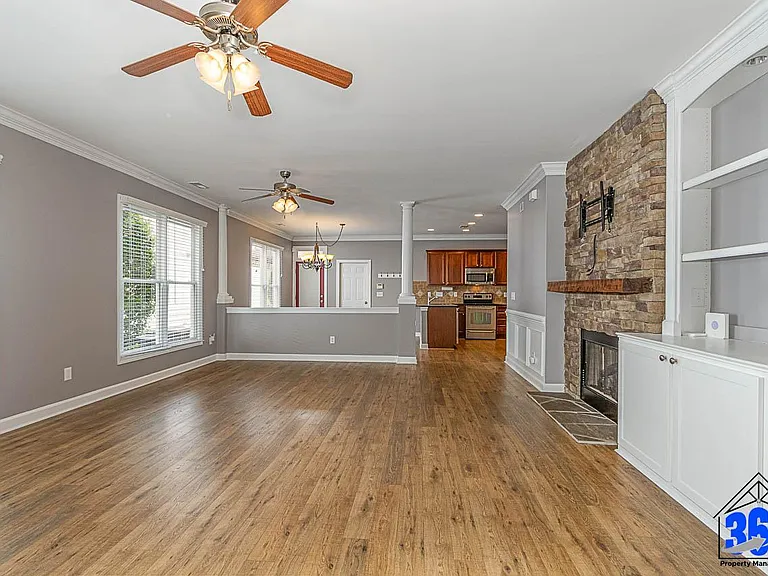 1048 Gold Rock Ln — Photo 4