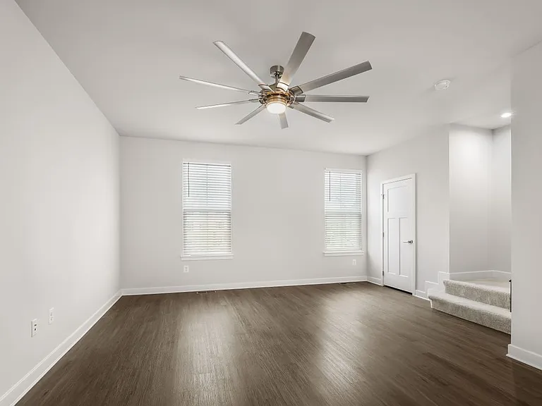148 Fletcher Cir — Photo 18