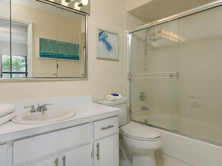 En Suite Bath with shower and tub for Bedroom #2