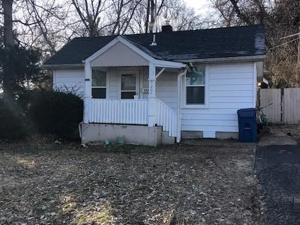 9204 Argyle Ave, Saint Louis, MO 63114
