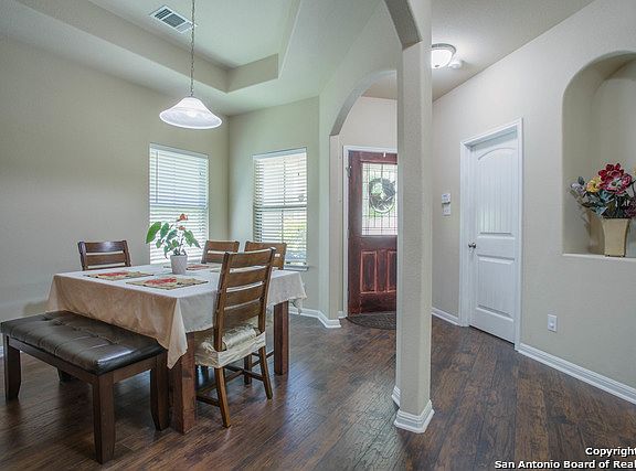 5th image of 1234 Plaza Lake Dr