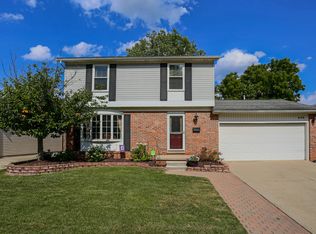 245 Surrey Hts, Westland, MI 48186