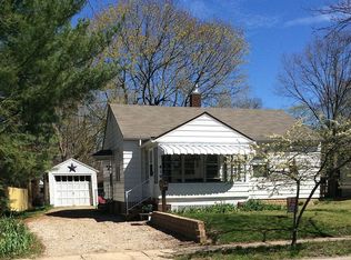 419 S State St, Monticello, IL 61856