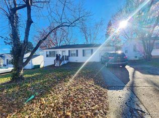1174 Ashford Dr, Saint Louis, MO