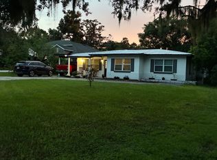 224 N Inverness Ave, Temple Terrace, FL 33617