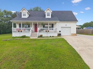 140 Apple Valley Ct NE, Charleston, TN 37310