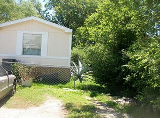 325 4th St, San Leon, TX 77539