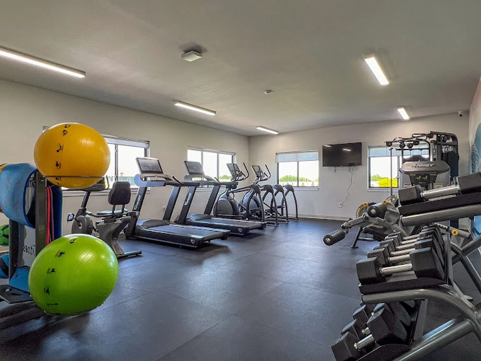 SCS Eau Claire Apartment Community — Photo 4