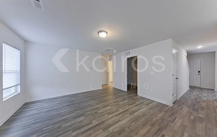 348 Waterfall Rd — Photo 2